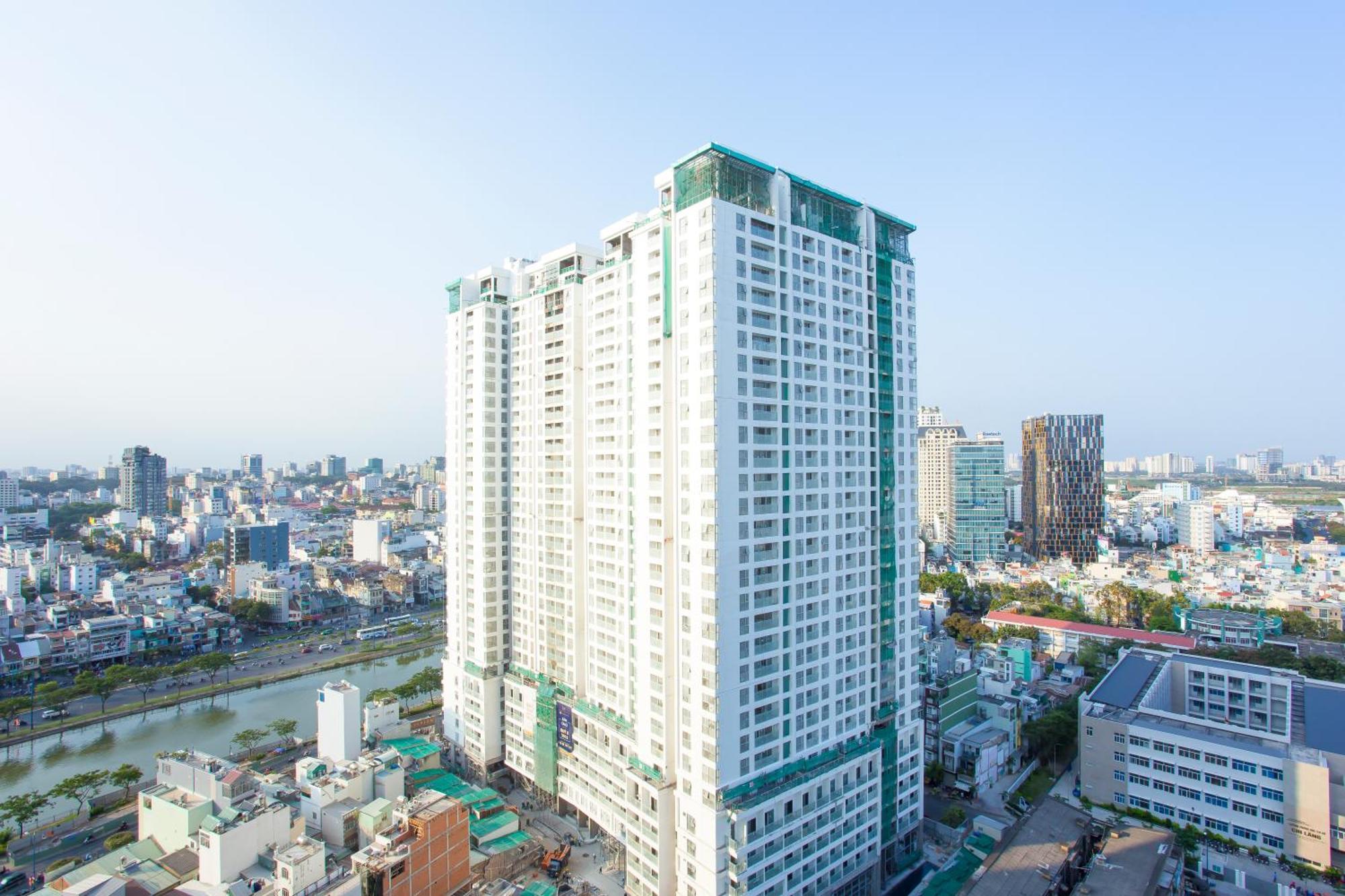 Double E Saigon In Rivergate Building Appartement *