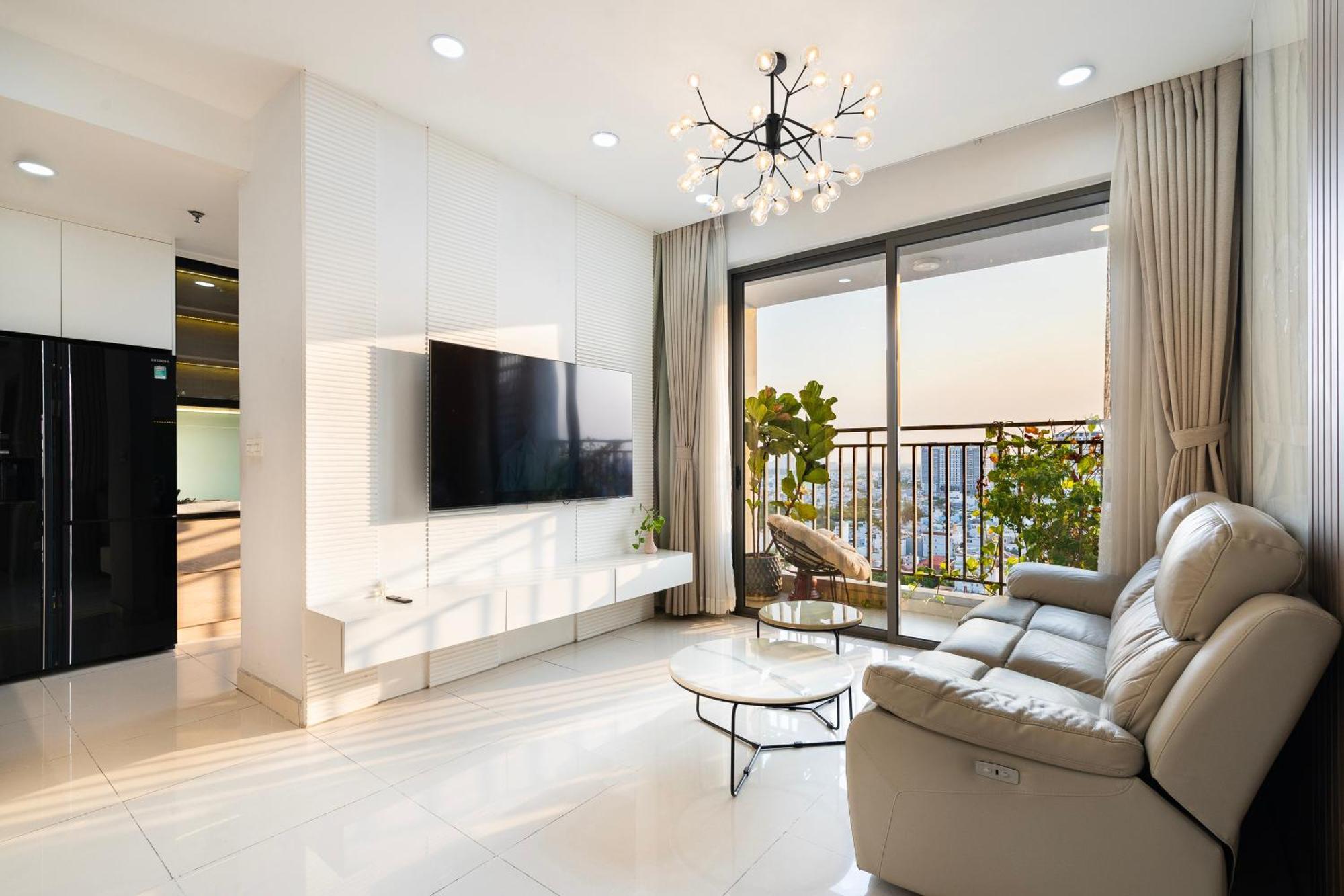 Appartement Double E Saigon In Rivergate Building